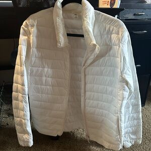 Old Navy XL Active White Puffer Jacket